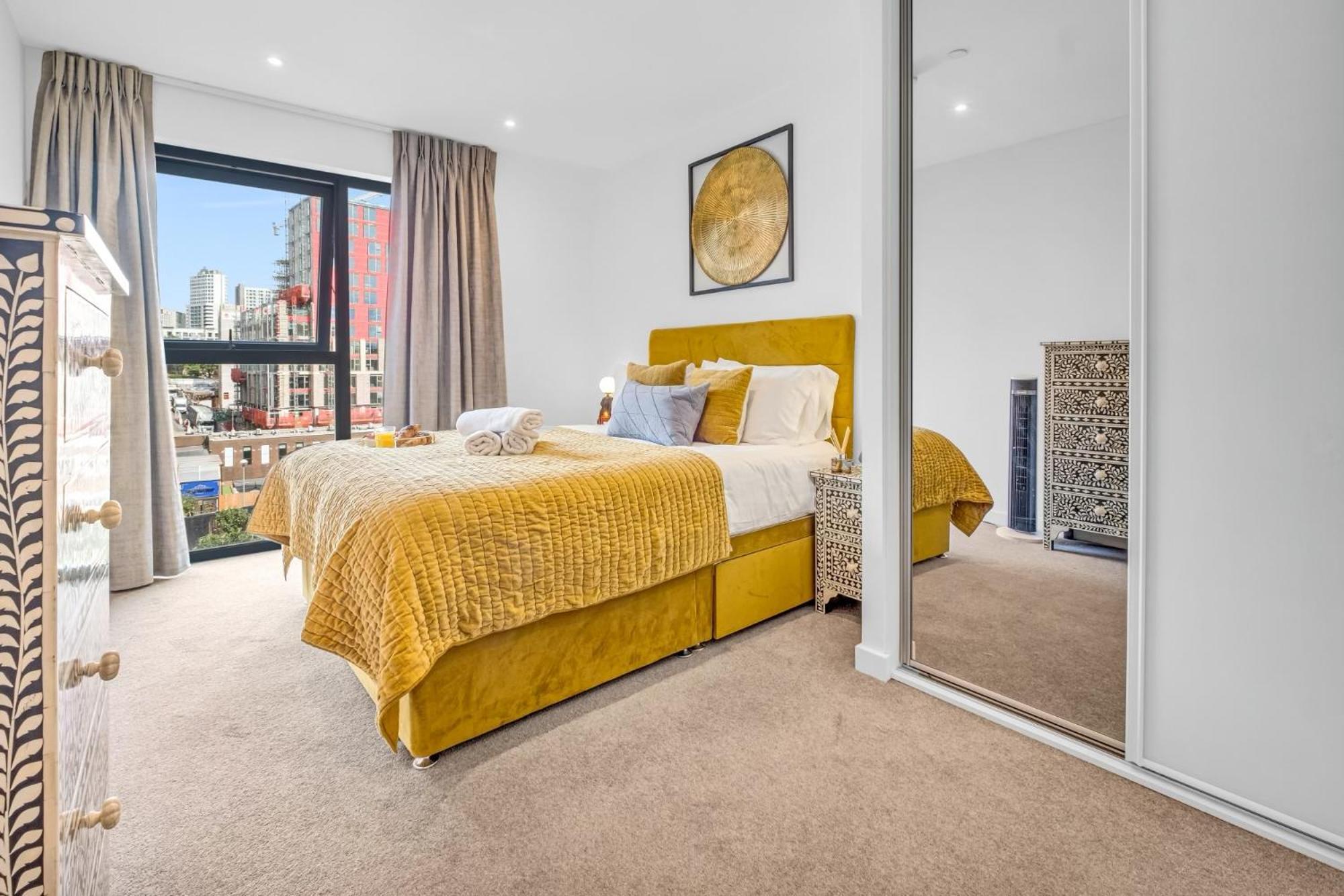 Luxurious & Glamorous Centrally Located 2 Bedroom 2 Bathroom Apartment - Central Birmingham - Secure Parking - Netflix Экстерьер фото